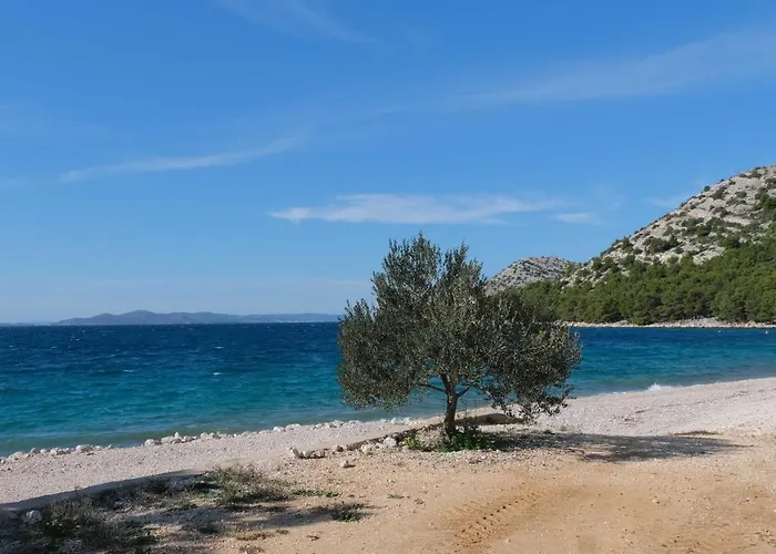 Semesterbostad Camp Buqez 45 - Artica Pakoštane